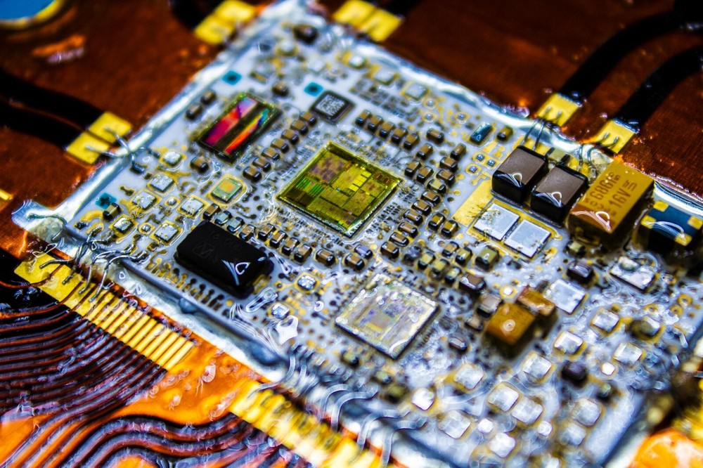 Mercedes ME9.7 ECU SCN Coding ,Programming, Unlocking, VIN writing Service