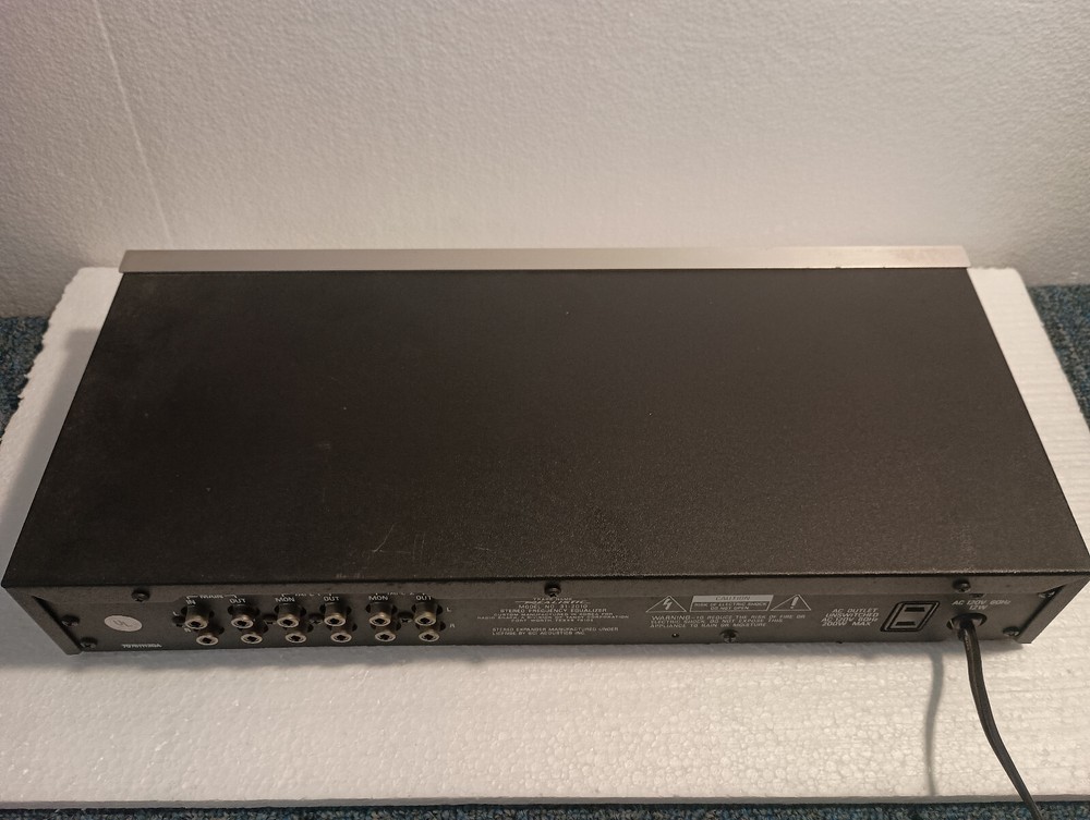Realistic Model 31-2010, 12-Band Stereo Frequency Equalizer (Pro Serviced)