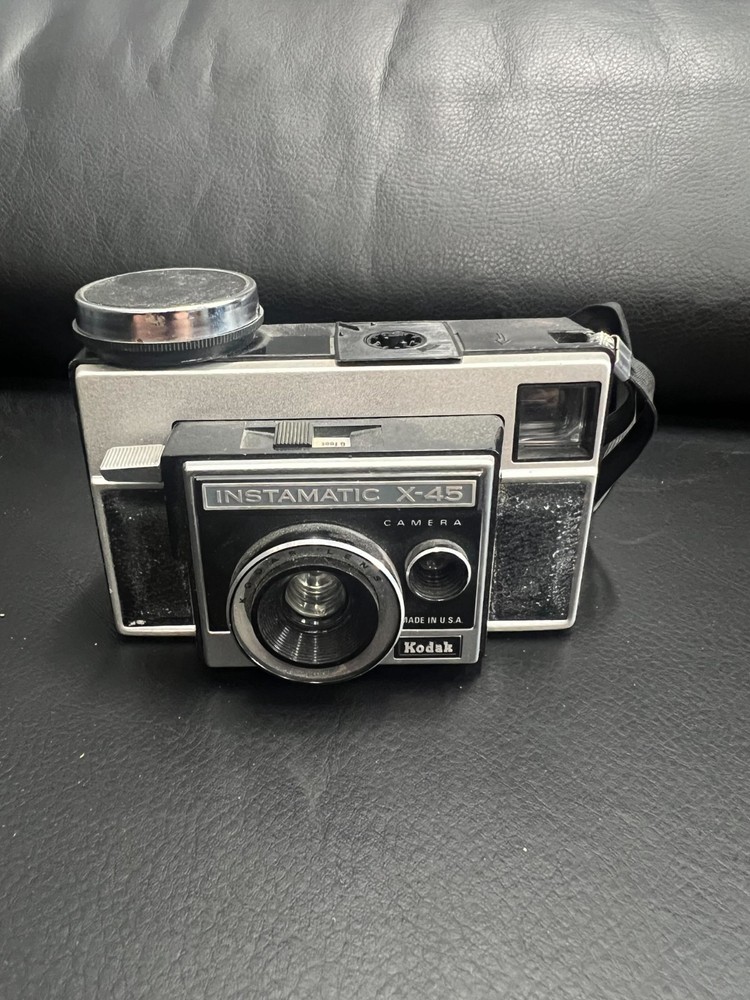 Vintage Kodak Instamatic X-45 Camera *Untested*. I think it works?