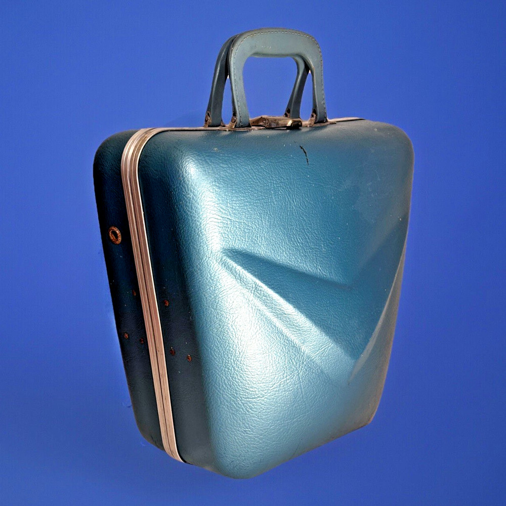 VINTAGE HARD SHELL BLUE BOWLING BAG - GOOD CONDITION