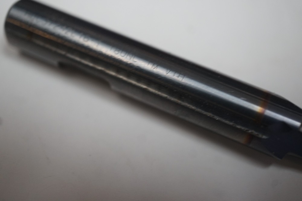 Vardex Solid Carbide Thread Mill 18 UNC VTH .242" Dia. 5/16" Shank