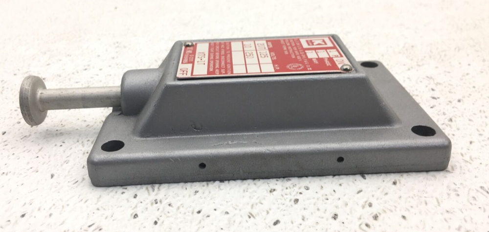 XTS-1T KILLARK EXPLOSIONPROOF SWITCH COVER 20 AMP