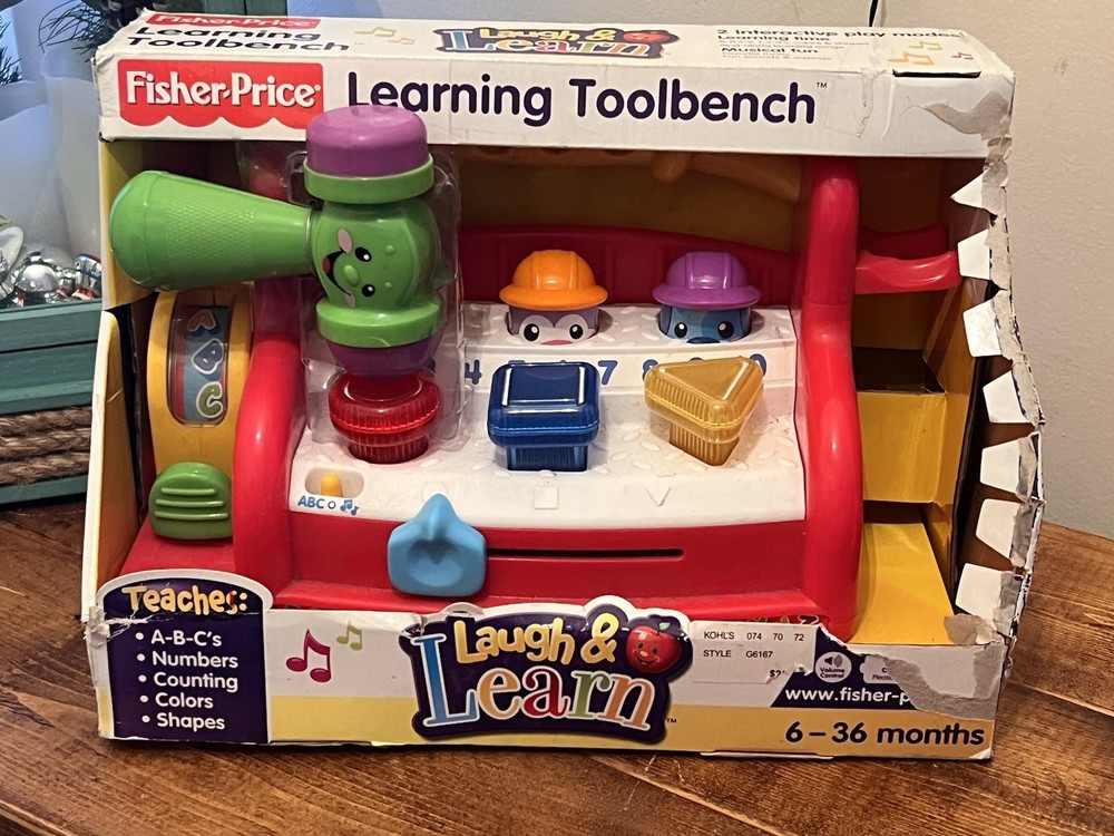 FISHER PRICE Laugh & Learn Learning Tool Bench - VINTAGE 2004 - NEW