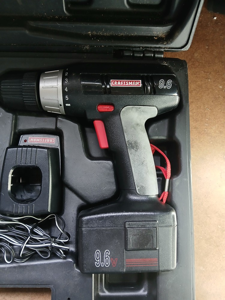 Craftsman Drill Kit, Drill/Flashlight 9.6 Volt-- Batteries Do Not Work. --