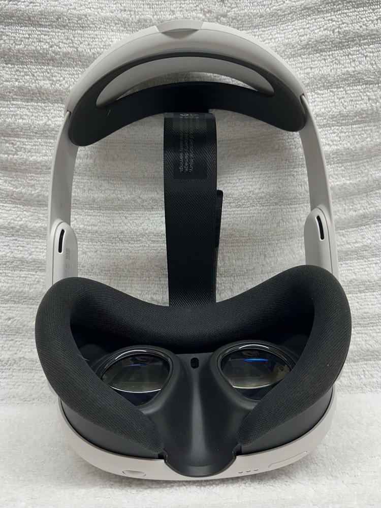 Meta Quest 3 128GB – Headset ONLY w/ Charger & Adjustable Strap