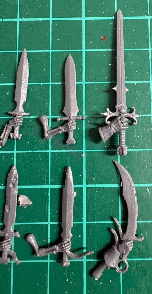 Warhammer Fantasy Vampire Counts Skeleton Warriors Swords Bundle Vintage Bits
