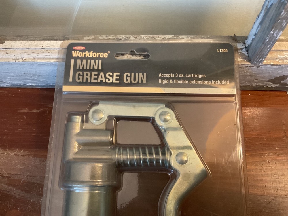 Legacy Workforce Mini Grease Gun L1305