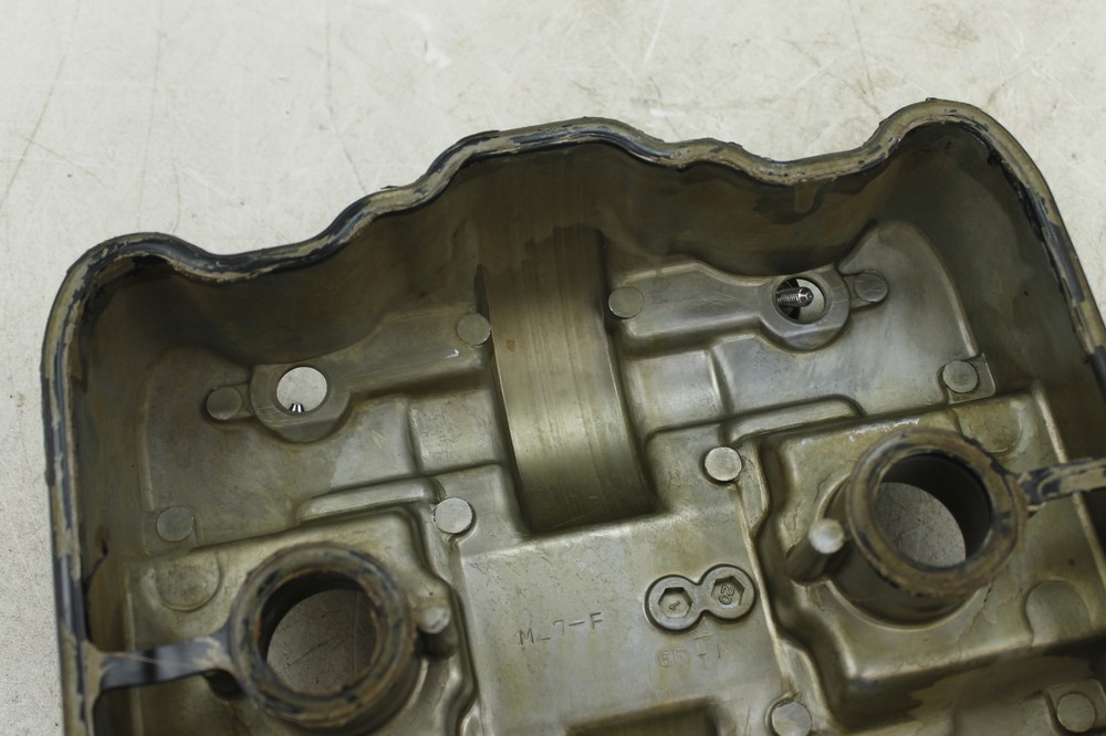 86-87 HONDA INTERCEPTOR 700 FRONT ENGINE CYLINDER HEAD TOP COVER