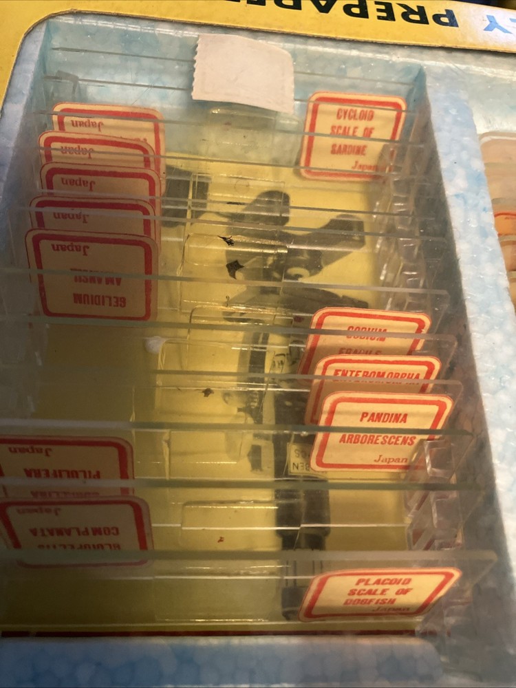 Gilbert Microcraft Microscope With Storage Box. With 24 Scientific Slides