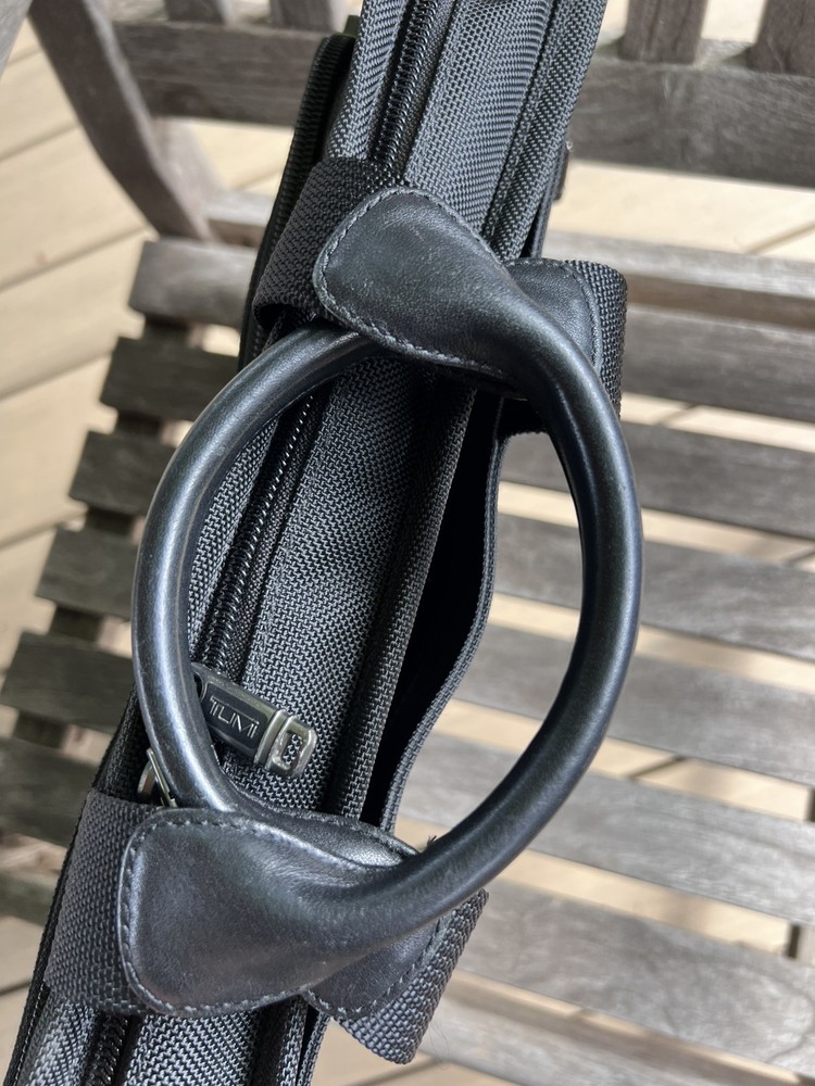 Tumi Black Nylon Laptop Bag No Shoulder Strap