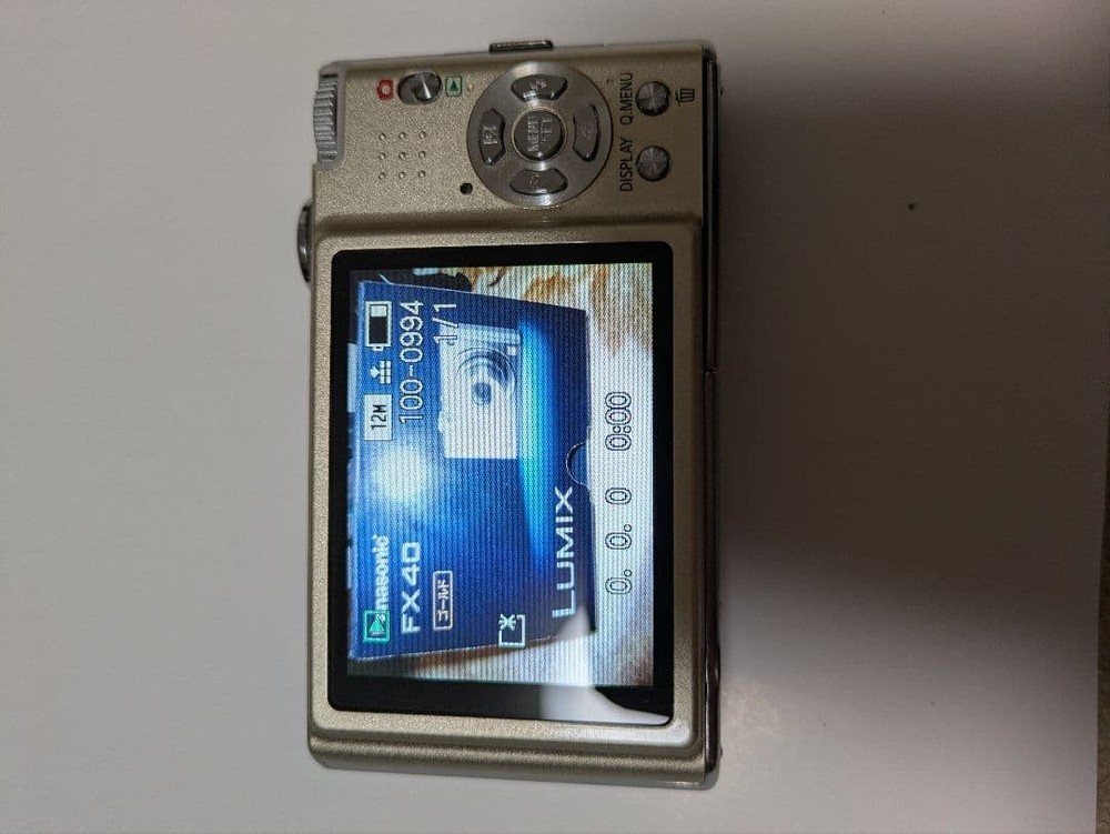 Panasonic LUMIX FX40 Gold Compact Digital Camera pre-owned condition