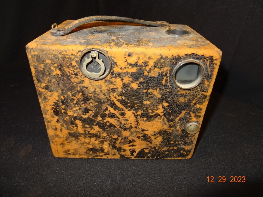 ANTIQUE BOX REPEATER FALLING, DROP PLATE DETECTIVE? BOX CAMERA