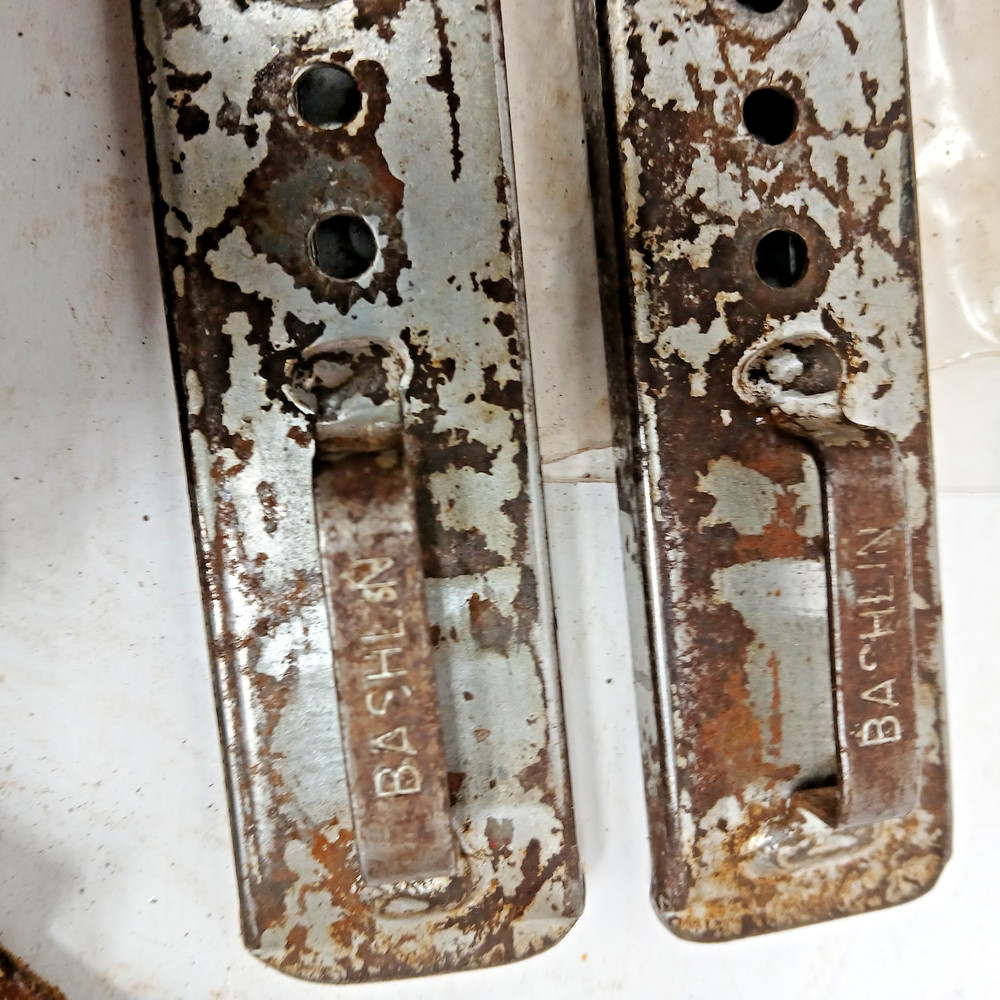 BASHLIN,CLIMBERS, MODEL BD-16B, POLE GAFFS, CLIMBERS HAVE REPLACEABLE GAFFS (1)