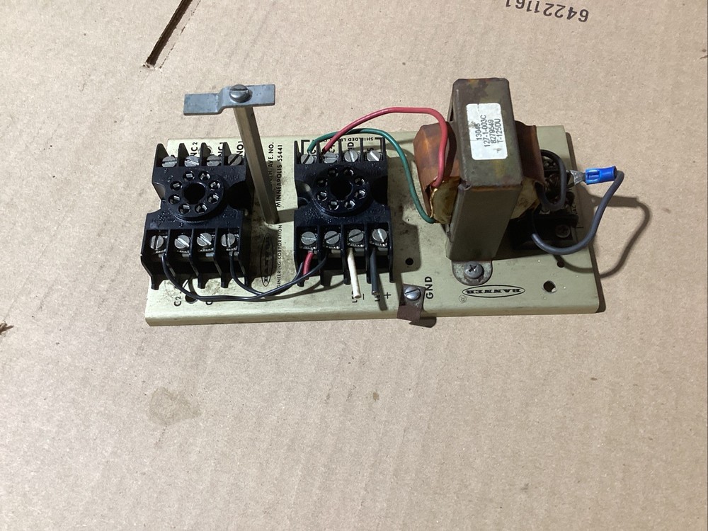 BANNER ENGINEERING MRB PHOTOELECTRIC CHASSIS BASE