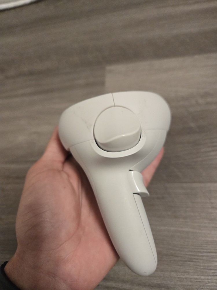 Meta Quest 2 Controller RIGHT Hand Only BROKEN