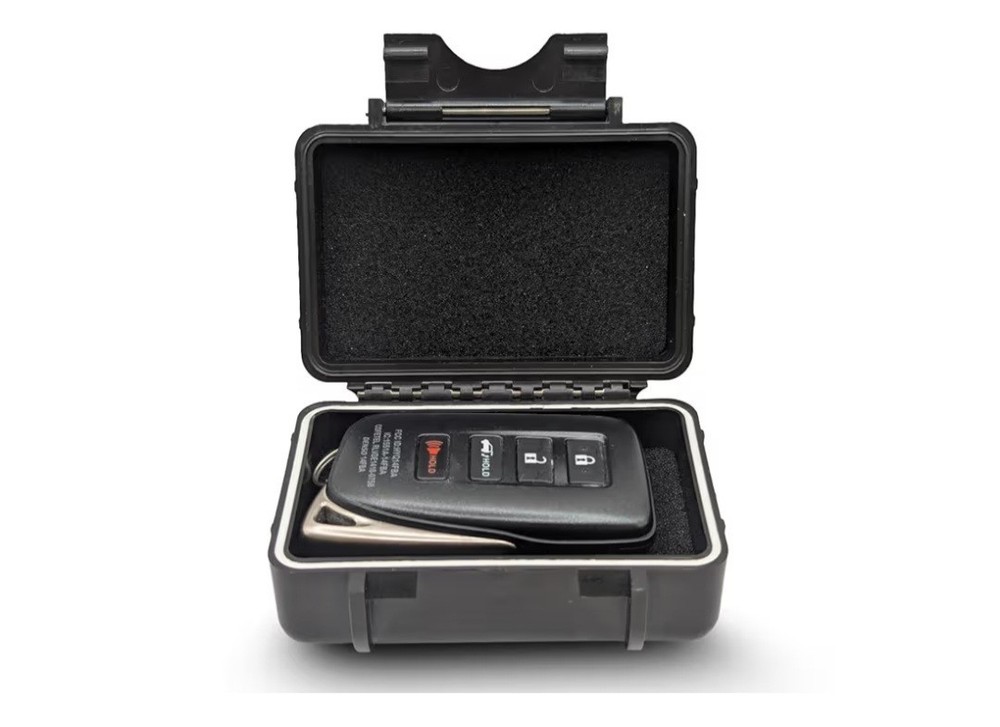 Waterproof Twin Magnetic Case 2.0 GPS Tracker - GPS Tracker not