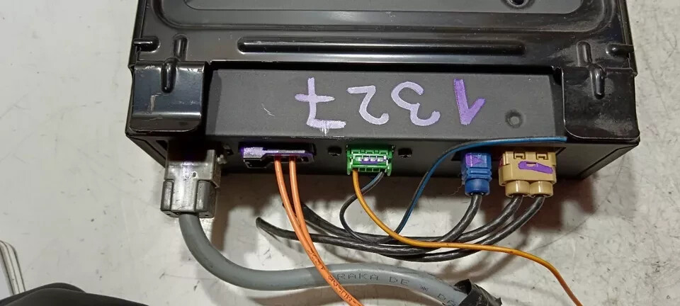 VOLVO S40 V50 C30 DVD NAVIGATION READER UNIT 31344935