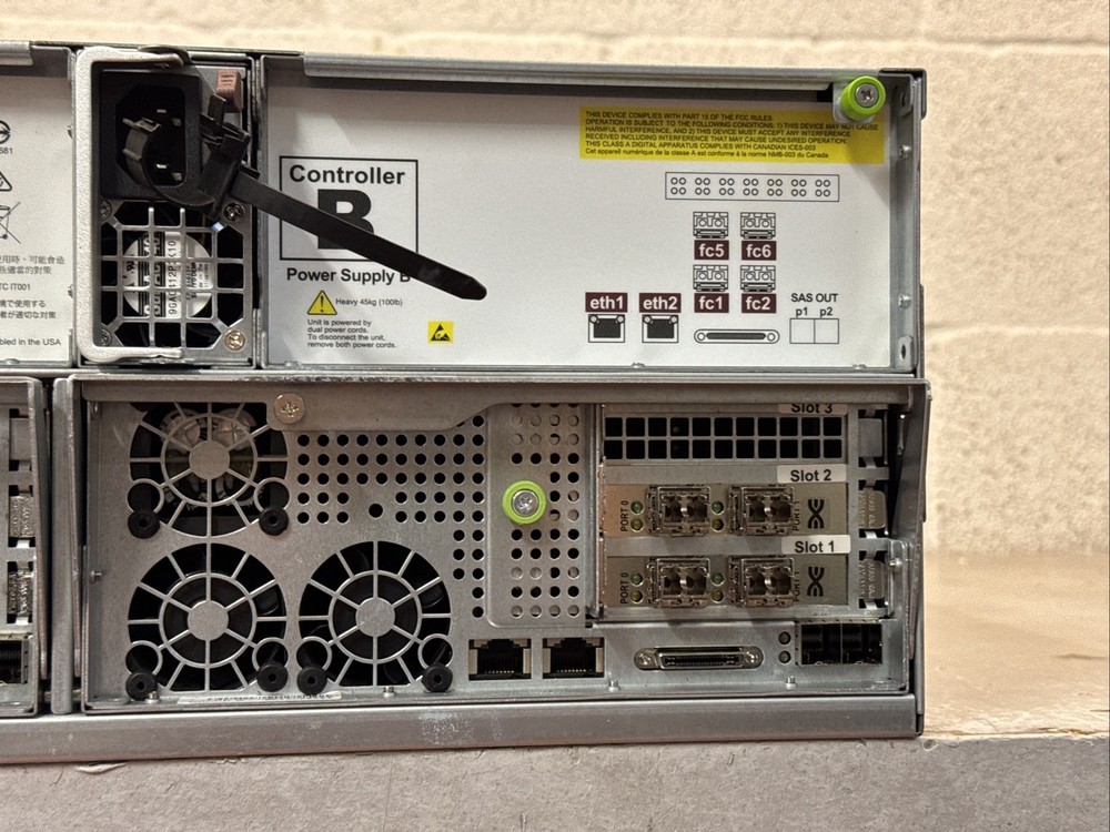 HP CS5000 disk array Rack (4U) - 10Gb Ethernet Flash Array with 2x Controllers