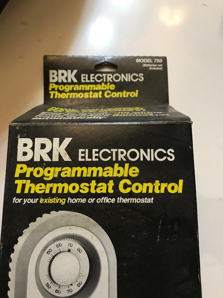 BRK Electronics Programmable Thermostat Control Battery Operated NIB