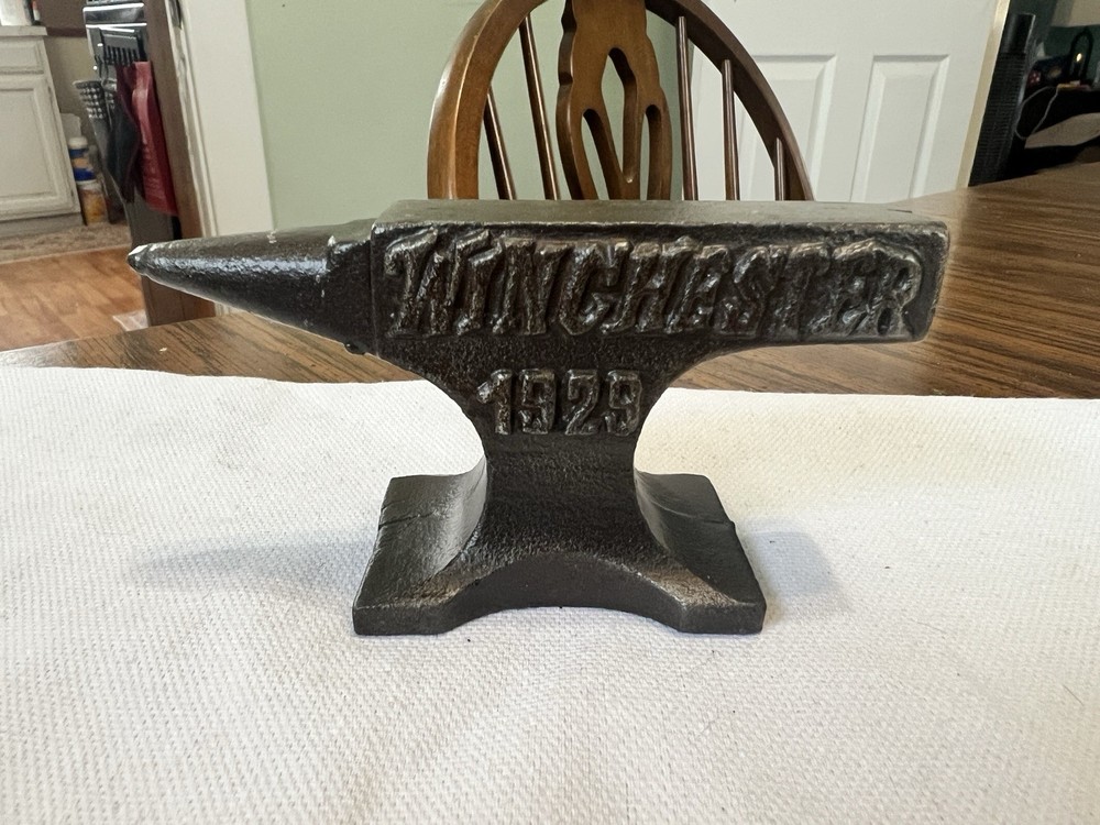 Winchester 1929 CAST IRON ANVIL