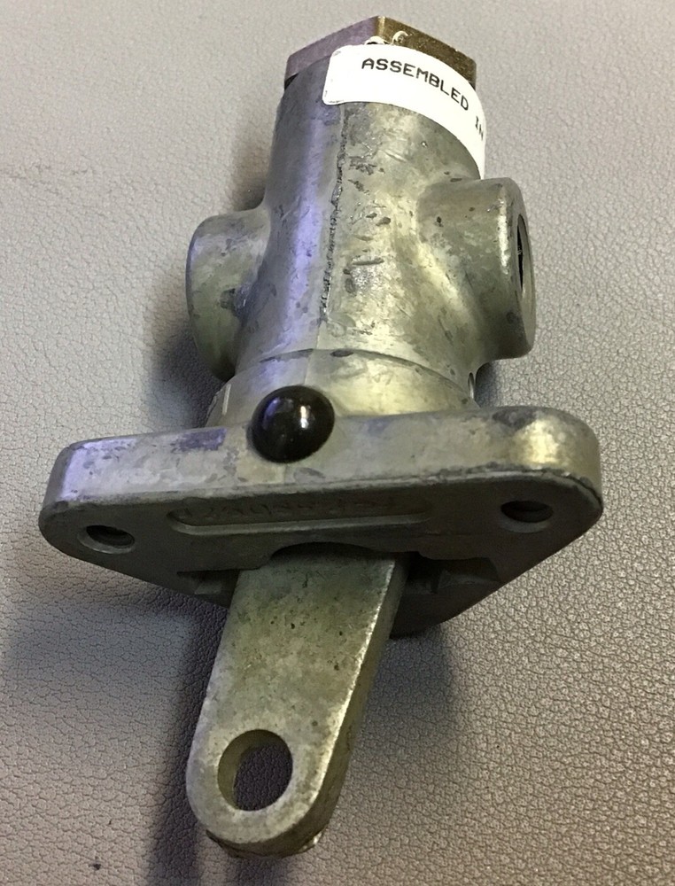 Bendix Height Control Valve Switch T-239092F (b470)