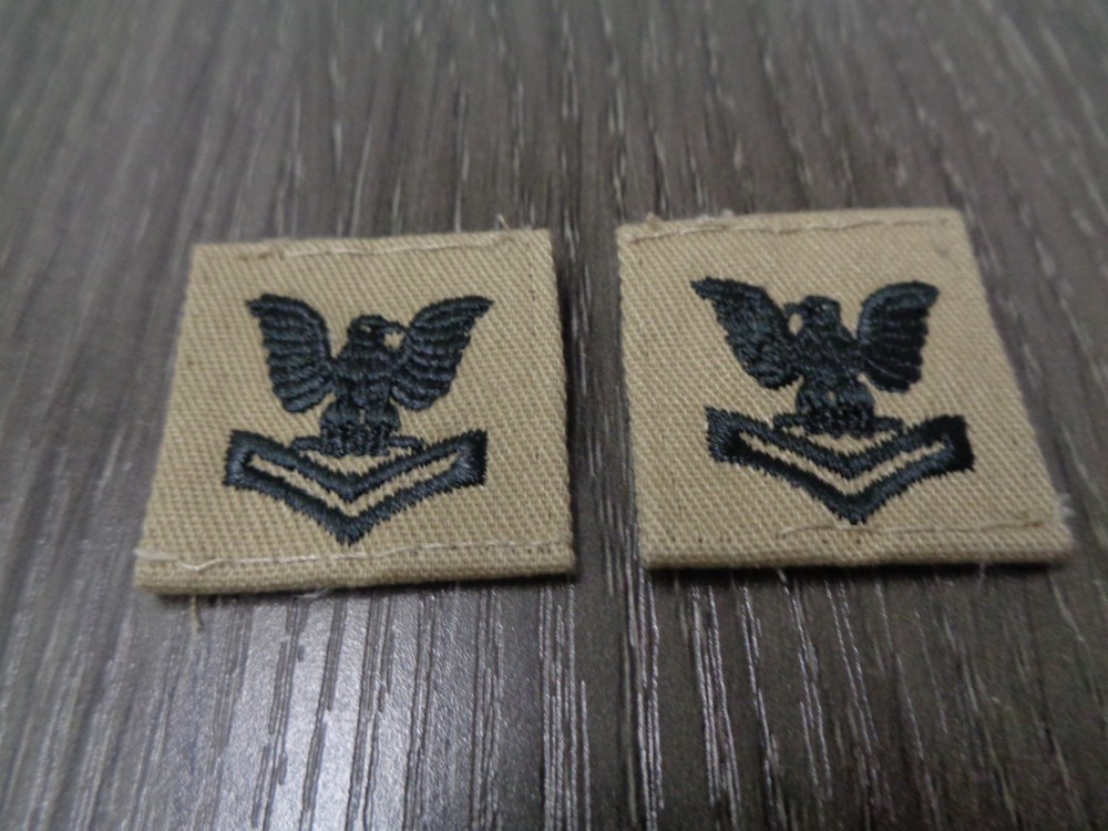 DESERT TAN  USN SEABEE E5 PETTY OFFICER 2ND CLASS COLLAR DEVICE PATCH  USED