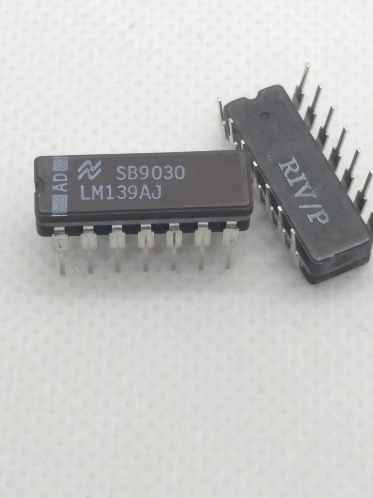 25x NATIONAL LM139AJ  Quad Comparator CERAMIC