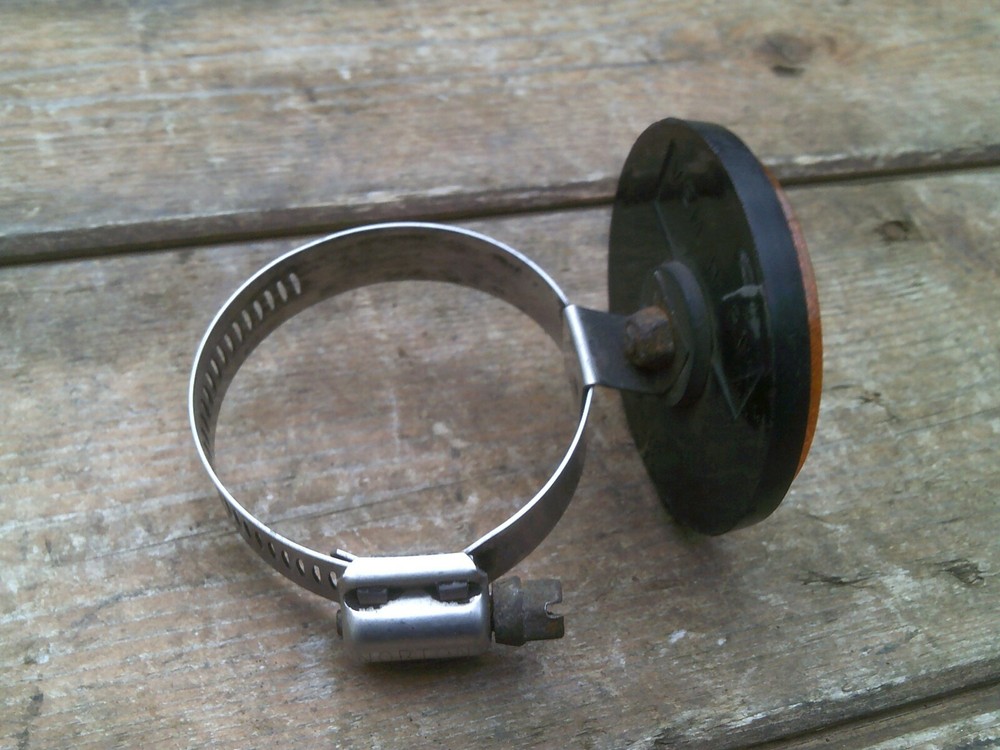 NORTON AMBER SIDE REFLECTOR & MOUNTING CLIP
