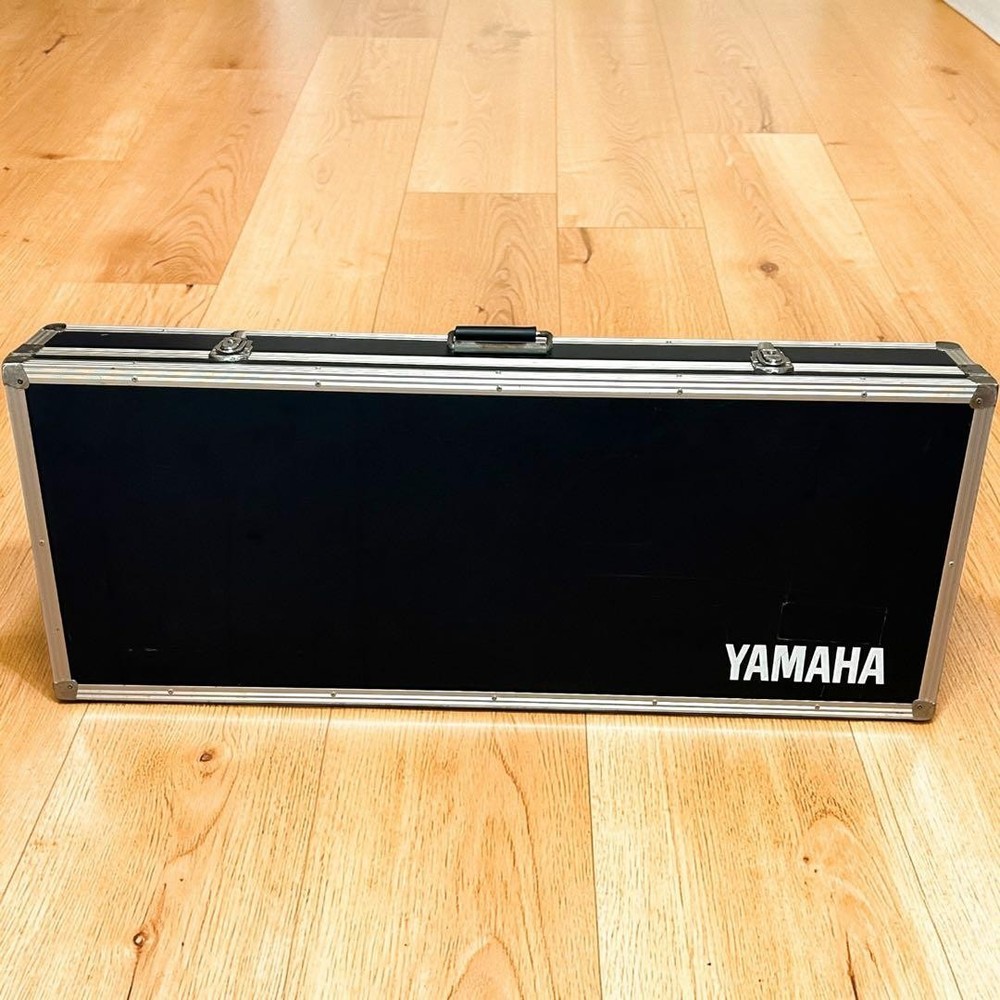 YAMAHA SY85 Workstation Synthesizer with Hard Case