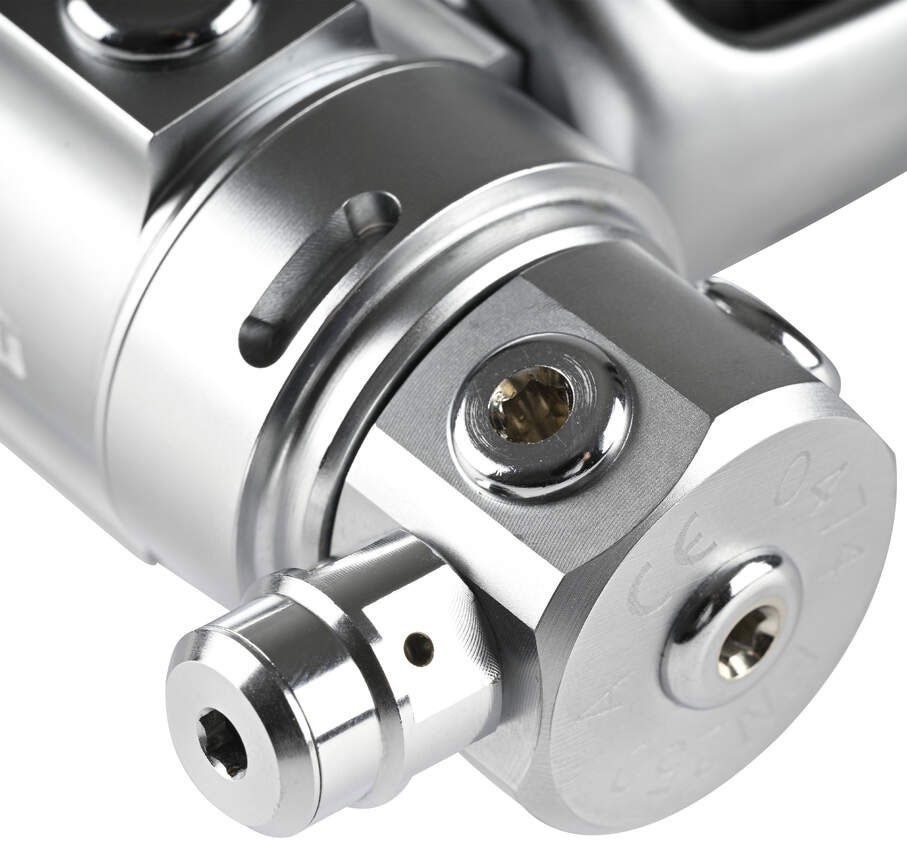 Mares Planet 88X TBP Regulator - Yoke or Din