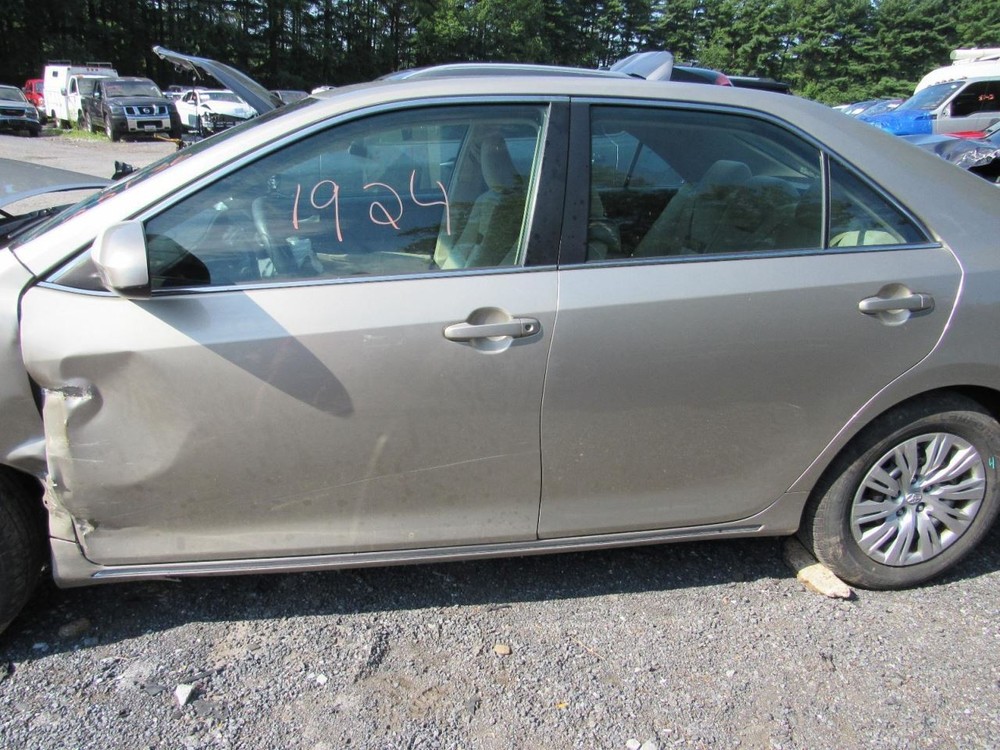 CAMRY 2014 Glove Box 1059260