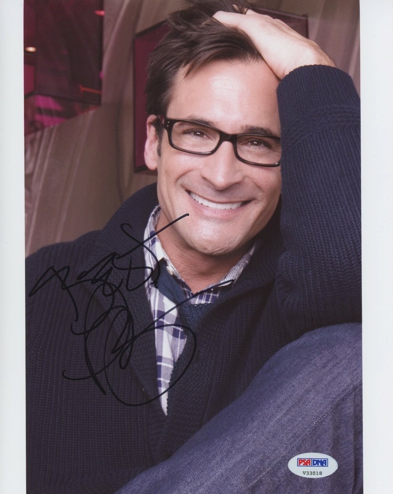 LAWRENCE ZARIAN Signed 8x10 Photo PSA AUTO