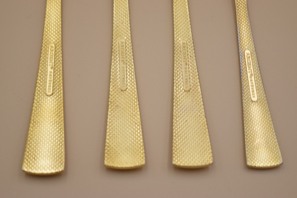 Argent Orfevres 14pc Flatware Gold Tone Dotted