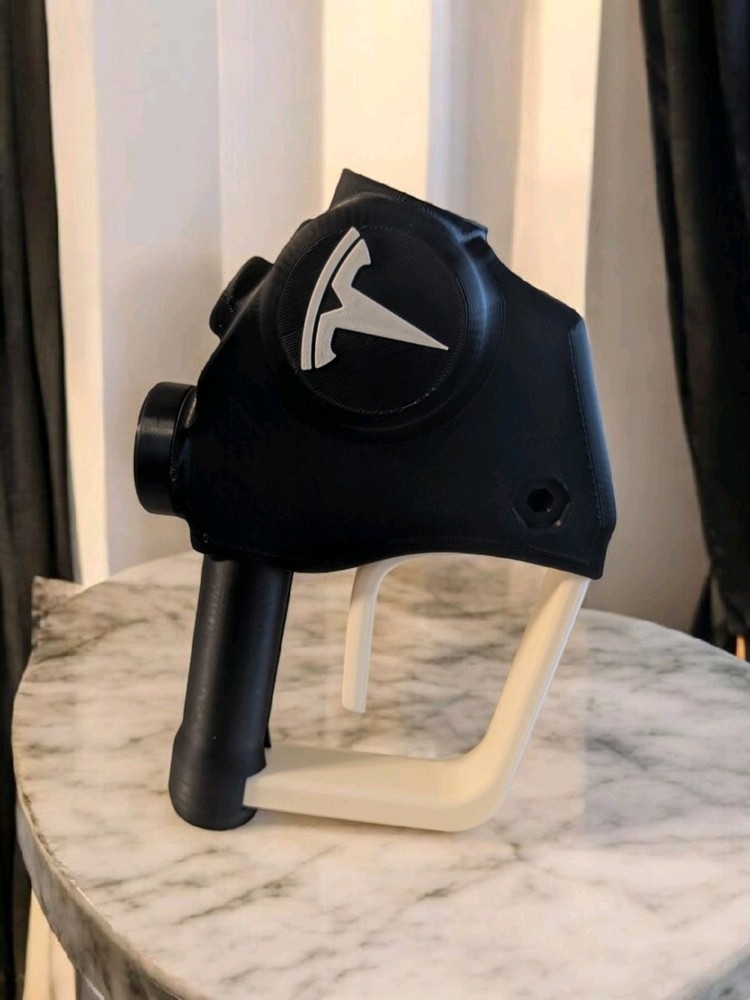 Tesla Gas Pump Mobile Attachment