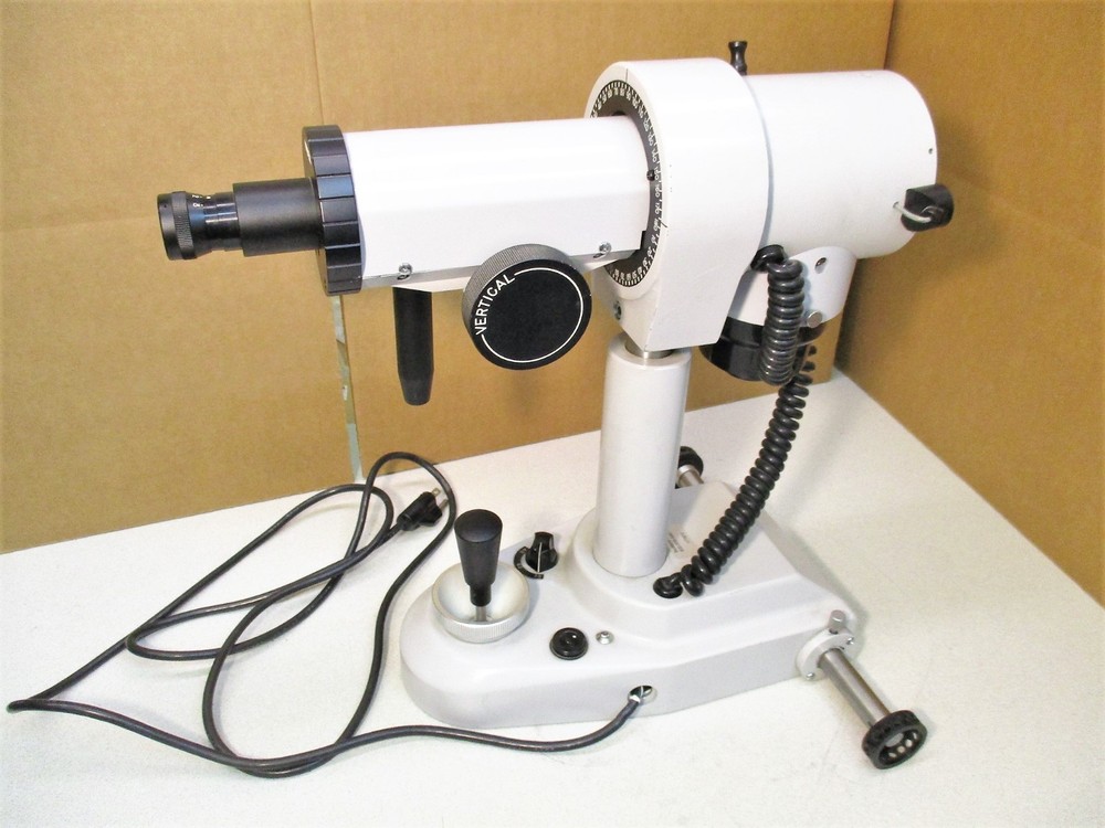 Nidek KM-300J Keratometer