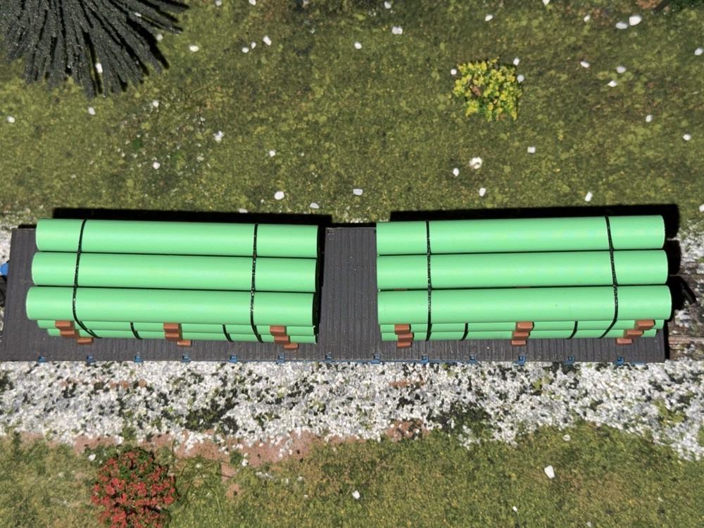 1:87 Ho Scale 20ft Green Pipe Load/decor - Tall Stack (2.75in Long)