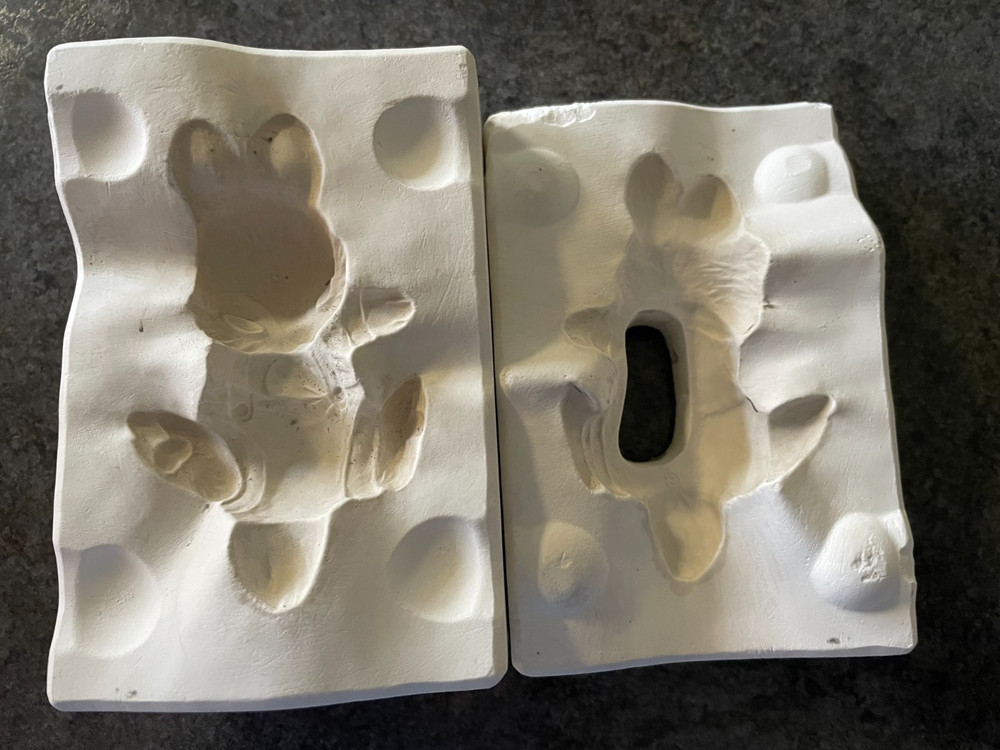 Alberta #172 - Bunny on Back Ceramic Mold