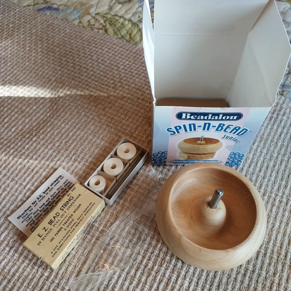 Spin-n-String Junior Mini Wooden Bead Spinner Used In BOX String, Curved Needle