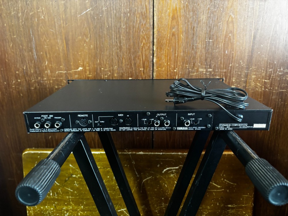 Yamaha SPX900 Professional Multi-Effect Processor New internal battery