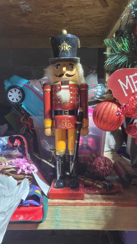 23" NUTCRACKER SOLDIER