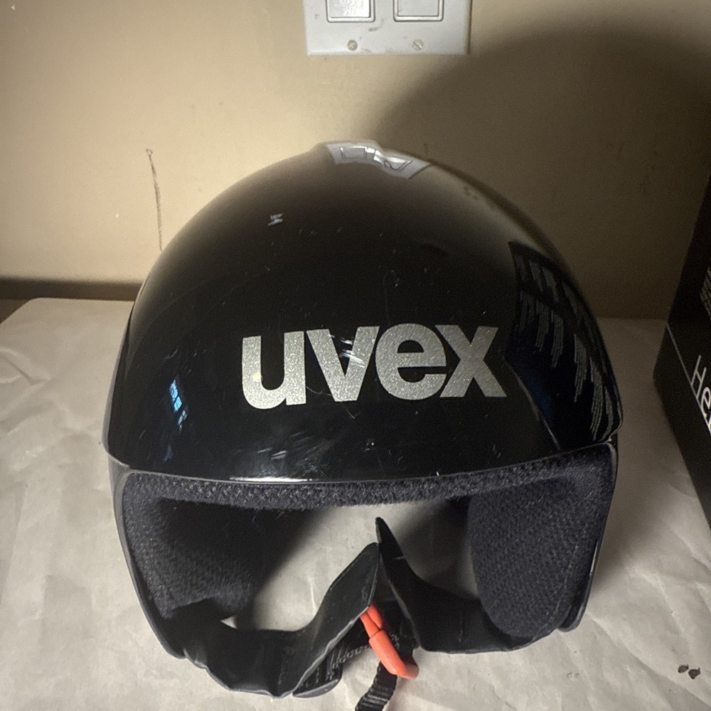 UVEX SKI HELMET Size Small BLACK Junior
