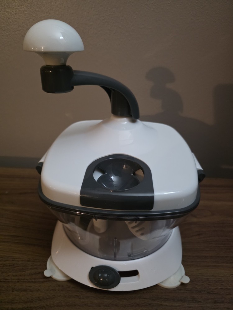 Mueller Salad Chopper/spinner