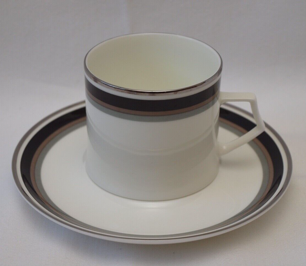 5 Pc Mikasa NOIR Place Setting Bone China A4-102 EUC