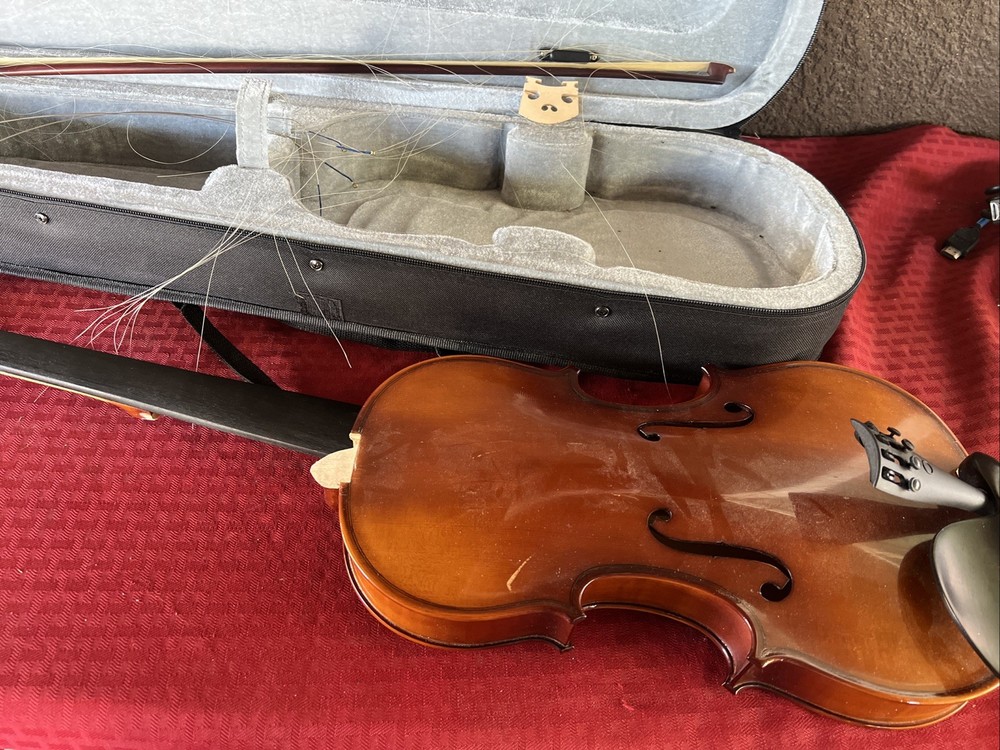 MAPLE LEAF STRINGS MLS120VN 4/4 VIOLINS - APPRENTICE COLLECTION