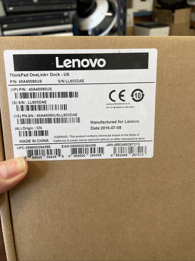 Lenovo ThinkPad OneLink Plus Dock - Black (40A40090US)