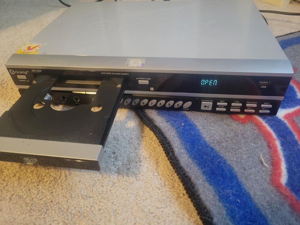 Arirang AR-36K Karaoke Midi DVD Player Powers On Opens Closes Read Description