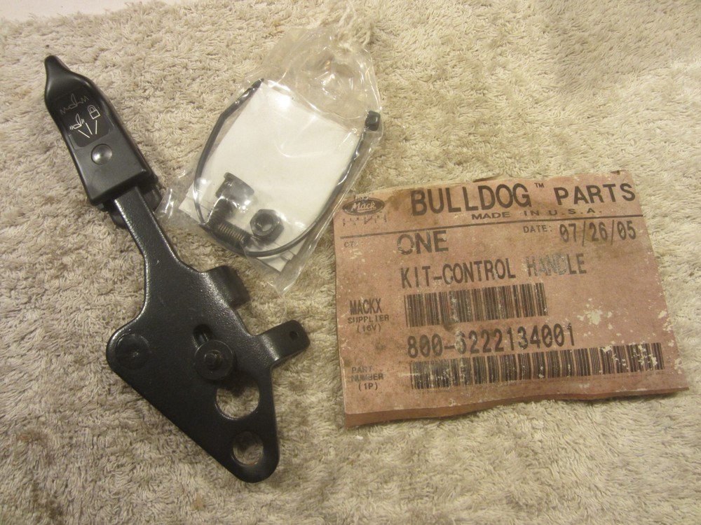 Mack Seat Control Handle Kit 800-3222134001