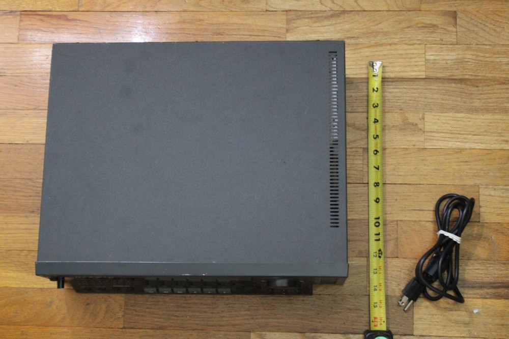 E-MU 4001 Darwin Digital Audio Disk Recorder EMU 1996 - Powers On