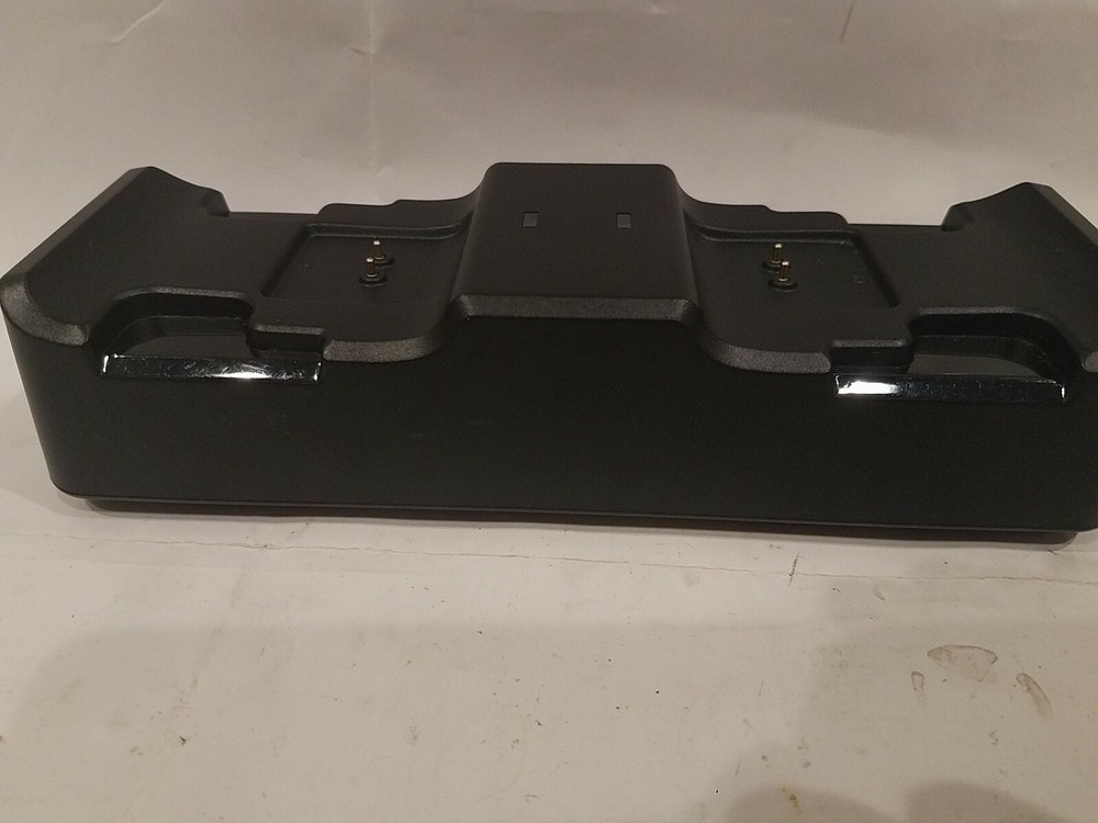 DUAL CHANNEL WIRELESS CONTROLLERS CHARGER SC-XS2