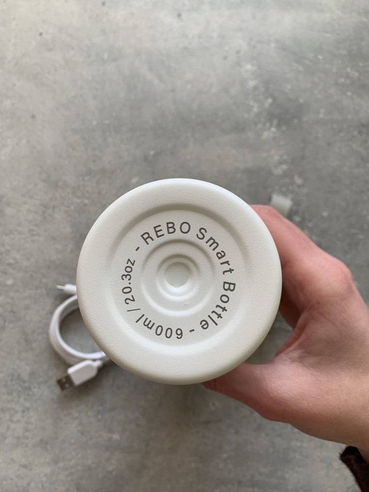 ADIDAS x REBO SMART BOTTLE BLUETOOTH POWERED PERSONAL HYDRATION COACH